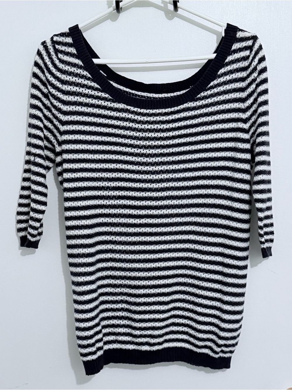 Quiksilver navy blue & White Striped Scoop-Neck knit Sweater